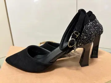 스웨이드 느낌 펌프스 블랙