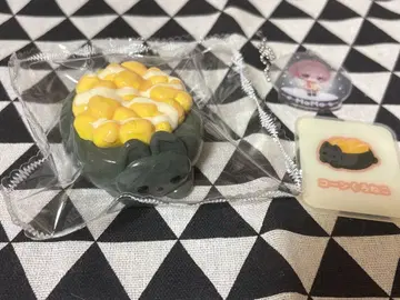 MoMo 스퀴즈 콘 검은 고양이