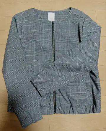 [ 새상품급 ] Te chichi 노카라 체크 무늬 자켓