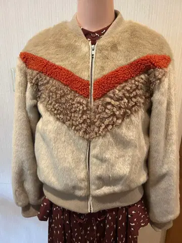 플리스 봄버 자켓 베이지