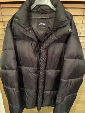 ZARA 블랙 후드 부착 다운 자켓 M