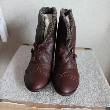 와노나노 브라운 가죽 퍼 포함 숏부츠