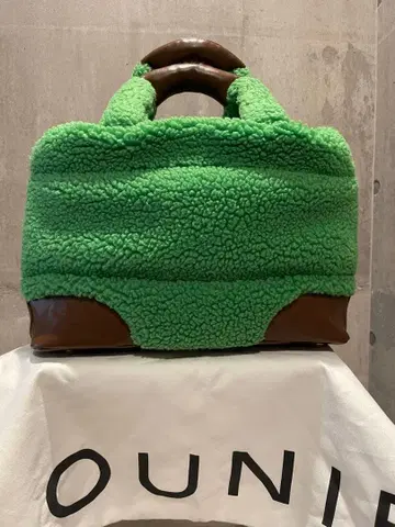 LOUNIE (루니) 인조 모피 보아 토트백