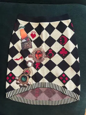 d'zzit 니트 스커트 주얼리 포커 다이아 무늬