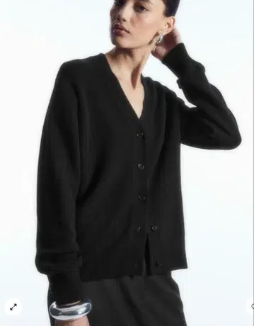 미사용 새상품 [ COS/코스 ] 스테디셀러 캐시미어 가디건 블랙 M