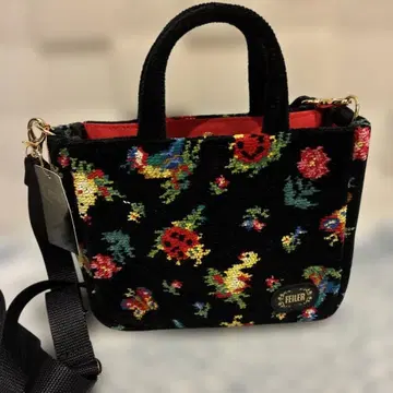 페이러 하이디 숄더백 블랙 새상품 가격 인하 가능