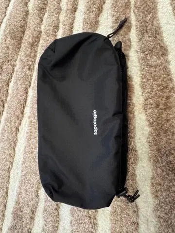 topologie 블랙 사코슈