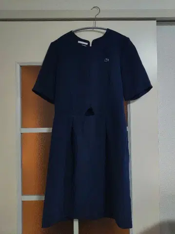 LACOSTE 라코스테 무릎 기장 원피스 네이비