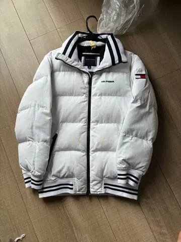 HILFIGER 화이트 다운 자켓