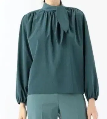 실키 크로스 보타이 블라우스 size 36 TOMORROWLAND