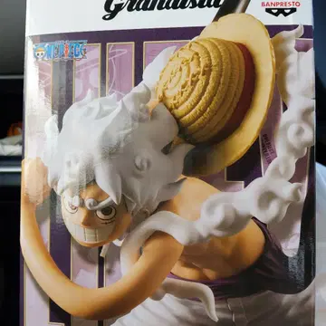 몽키 D 루피 Grandista 피규어