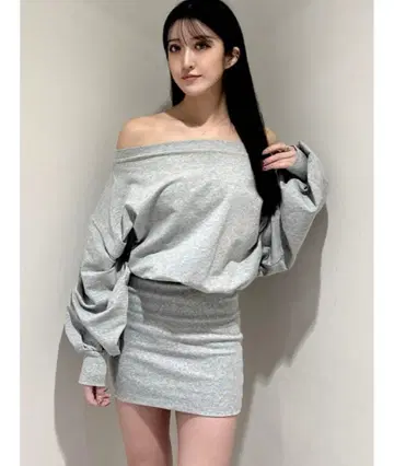 GYDA 도킹 오프숄더 맨투맨 원피스