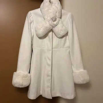 evelyn 비쥬 코트 2023