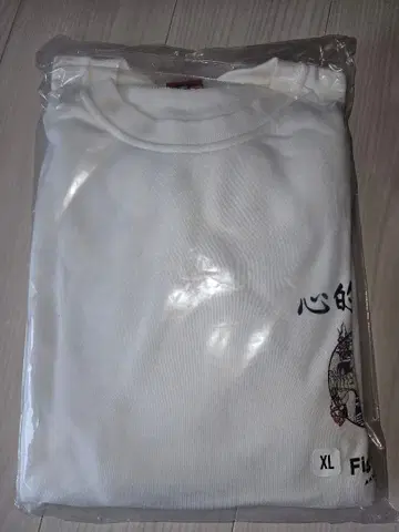 아무더즈 맨투맨 XL 스컬 디자인