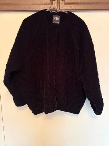 ZARA 블랙 퀼팅 자켓 L 사이즈