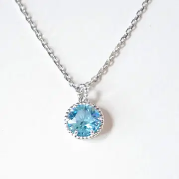 스와로브스키 블루 크리스탈 펜던트