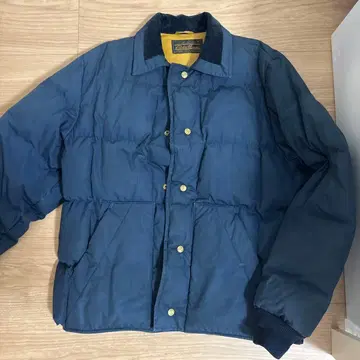 Eddie Bauer 네이비 다운 자켓