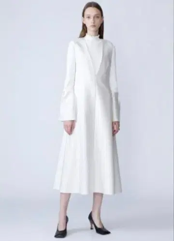 실크울 트윌 원피스