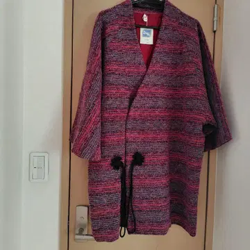 핑크 계열 스트라이프 겉옷