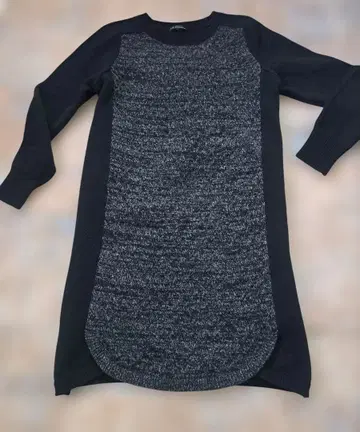 23구 캐시미어 블렌드 허니콤 콤비 니트 원피스 38