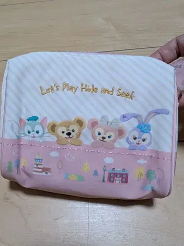 Duffy and Friends 파우치