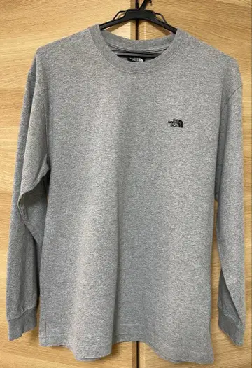 더 노스 페이스 롱 슬리브 눕시 코튼 티 그레이 S 사이즈