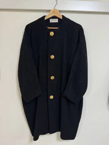 THEATRE PRODUCTS 모헤어 혼방 노카라 코트 블랙