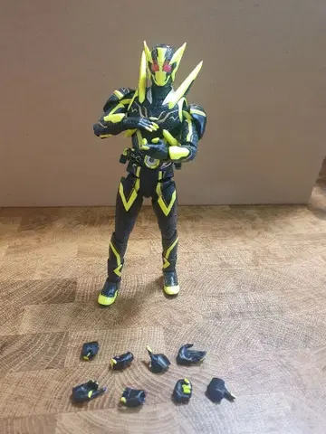 S.H.Figuarts 가면라이더 제로원 샤이닝 호퍼
