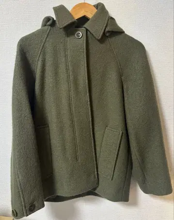 후드 부착 올리브 그린 울 코트