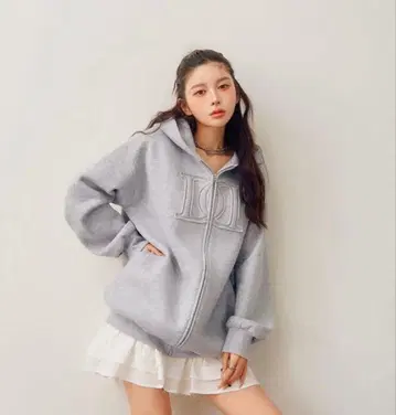 darich 아플리케 DD 로고 후드티