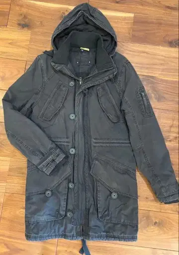 대폭 할인 [밀리터리 코트] 충전솜 후드 부착 모즈 코트 허리 조절 가능