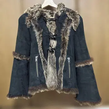 무스탕 코트 다크 그레이 후드 부착 그레이스 콘티넨탈 양모