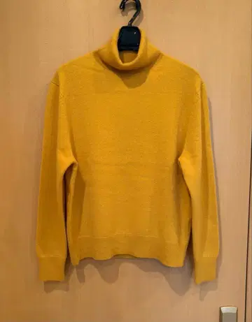 새상품급 UNIQLO 유니클로 캐시미어 100% 터틀넥 M