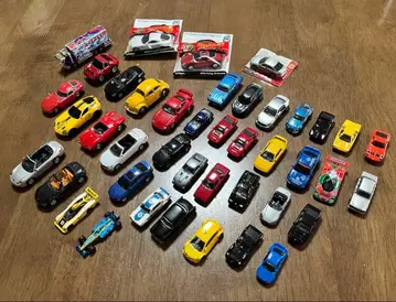 미니카 세트 (금속제 플라스틱제 대 중 소 합계 42대)