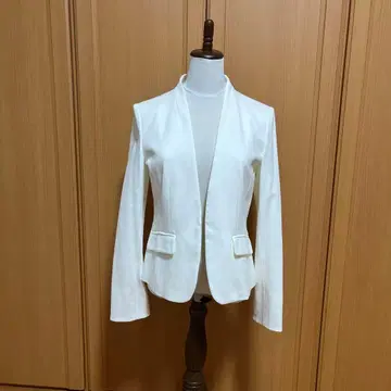 미사용 PINKY&DIANNE 노카라 자켓 38 화이트
