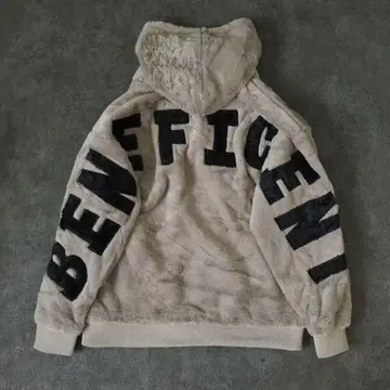 Archive street mode faux fur parka