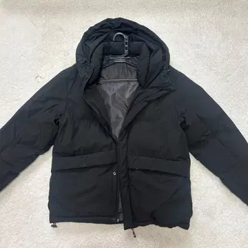 INCEPT 블랙 후드 부착 다운 자켓