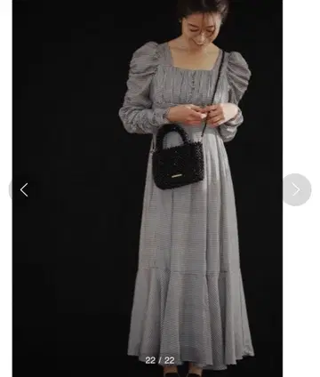 CELFORD 새틴 개더 슬리브 원피스