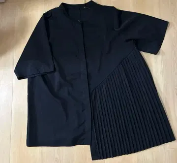 patterntorso 안티카 아지메 플리츠 셔츠 블라우스 블랙