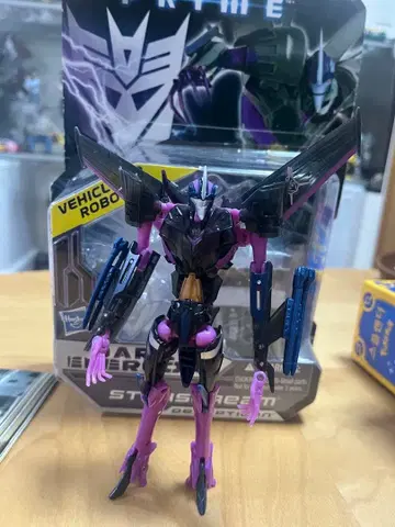 트랜스포머 프라임 DARK ENERGON 스타스크림