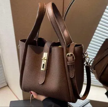 여성용 핸드백 토트백 브라운