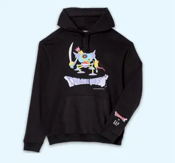 킬러 머신이 그려진 후디. 배틀감이 넘치는 쿨한 디자인에 주목하세요.