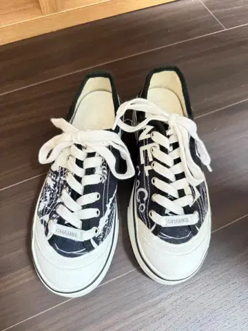 프린트 디자인 스니커즈 black-white