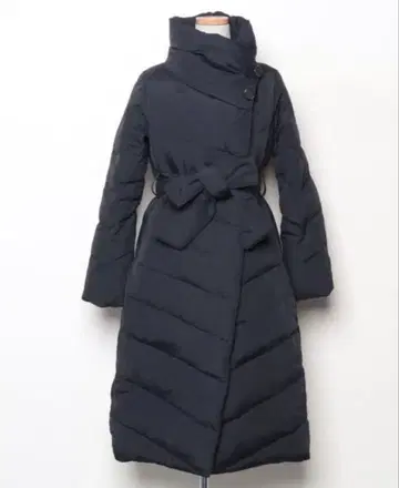 하이넥 비대칭 다운 코트 (RUIRUE BOUTIQUE) 새상품급