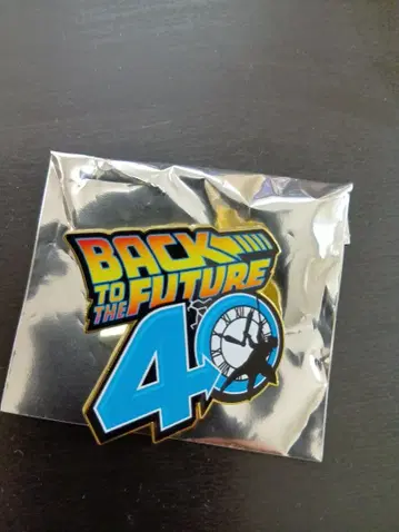 백 투 더 퓨처 돈키호테 핀뱃지 시크릿