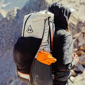 Hyperlite Mountain Gear UNBOUND 40 M 사이즈