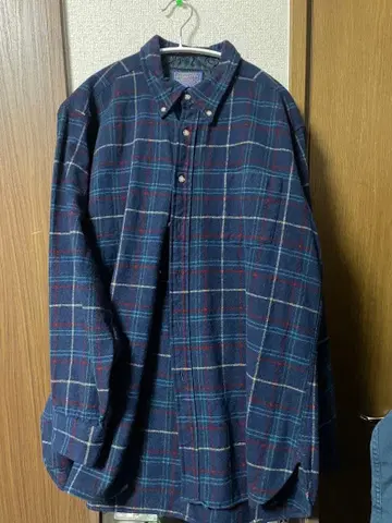 Pendleton 네이비 계열 체크 무늬 긴팔 셔츠