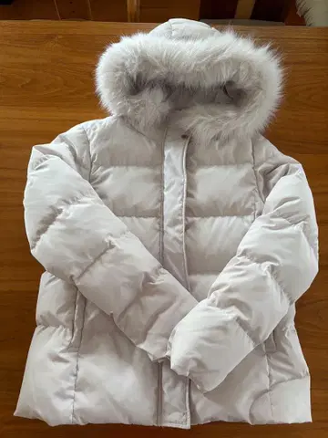 GU 다운 자켓 화이트