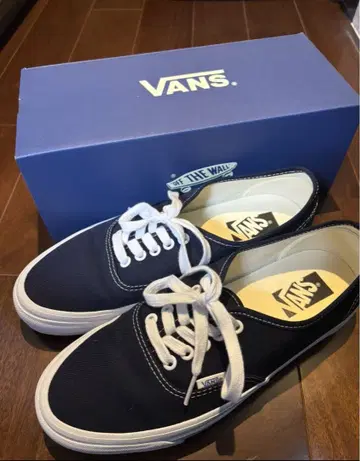 새상품 VANS PREMIUM 오센틱 44 네이비