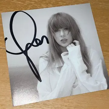 Taylor Swift 사인 포함 포토 카드